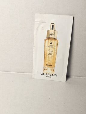 GUERLAIN Paris Abeille Royale Advanced Youth Watery Oil Sample Face Care